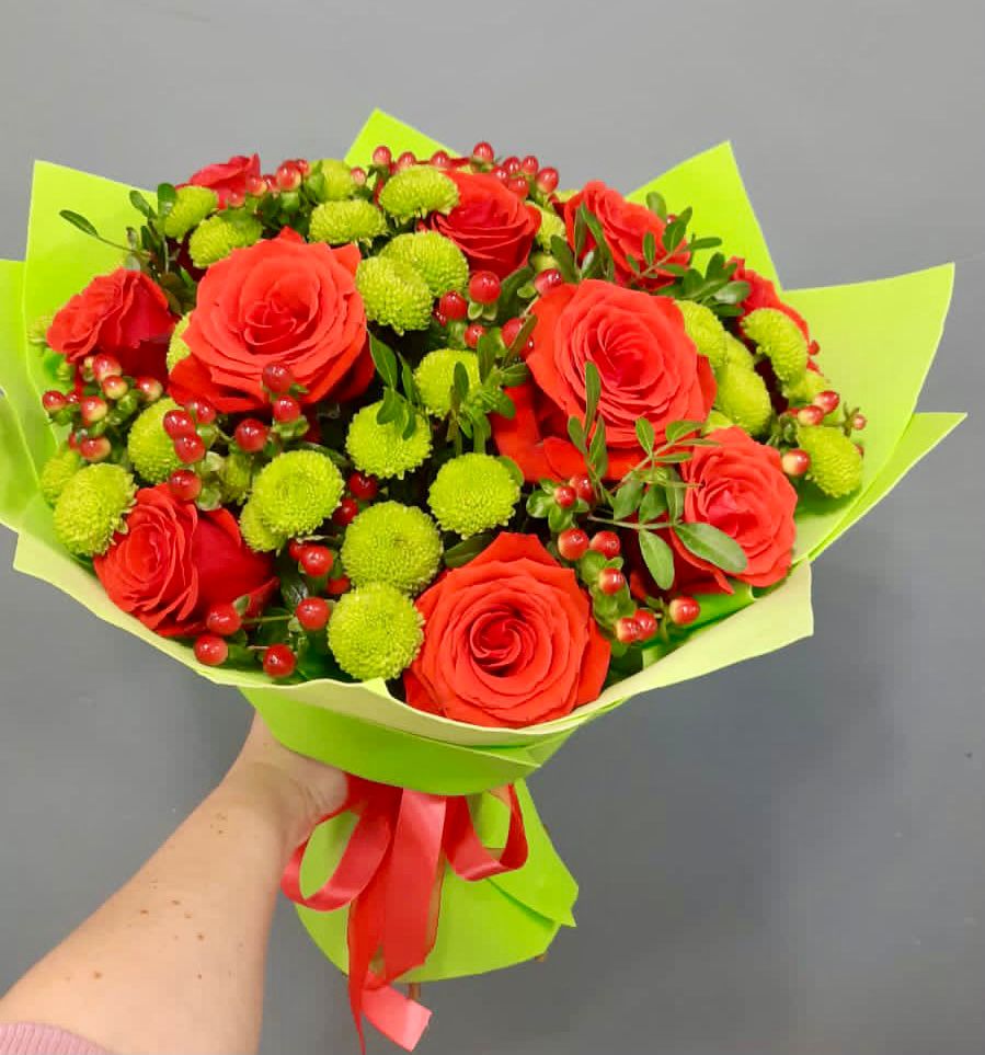 Букет цветов из: Хризантемы и Розы в Липовцах