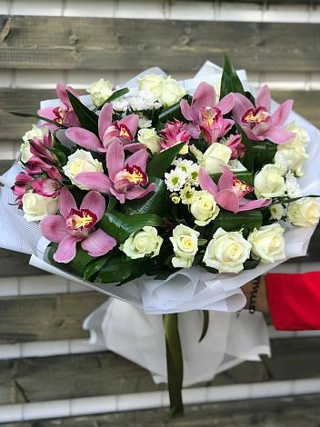 Букет цветов из: Розы и Хризантемы в Липовцах