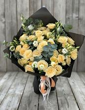 Букет цветов из:  Розы и Лизиантусы #REPLACE_PRED# Липовцах