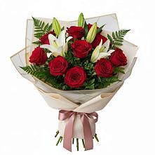Букет цветов из:  Лилии и Розы в Липовцах