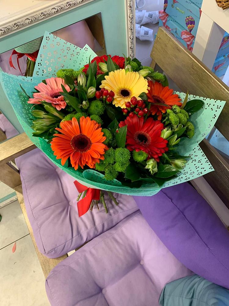 Букет цветов из: Герберы, Хризантемы и Альстромерии в Липовцах