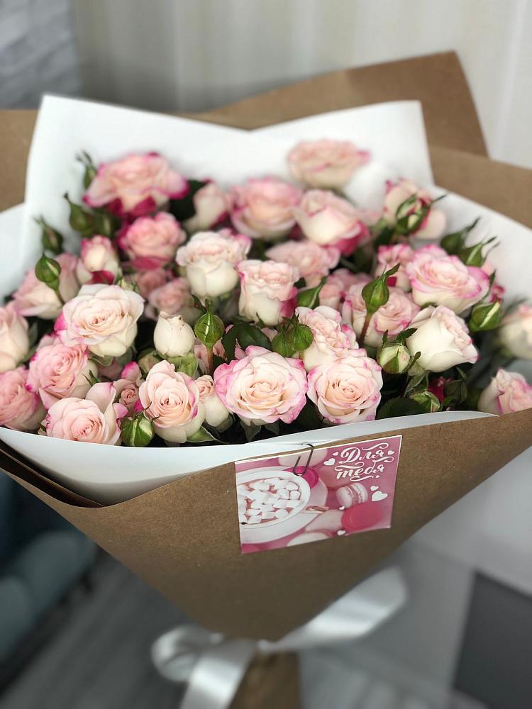 Букет цветов из: Розы в Липовцах