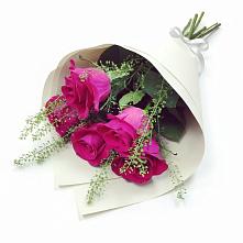 Букет цветов из:  Розы в Липовцах