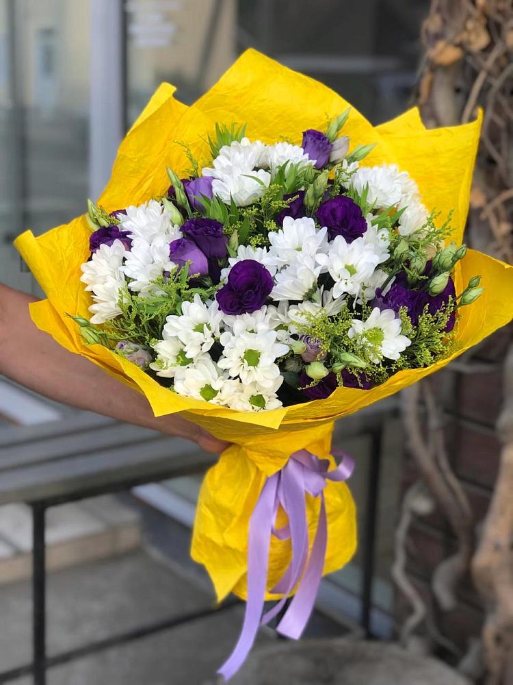 Букет цветов из: Ирисы, Хризантемы и Ромашки в Липовцах