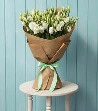 Букет цветов из:  Лизиантусы в Липовцах