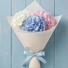 Букет цветов из:  Гортензия в Липовцах