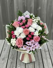 Букет цветов из:  Альстромерии, Гвоздики, Розы и Хризантемы в Липовцах