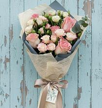 Букет цветов из:  Розы в Липовцах
