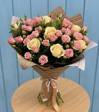 Букет цветов из:  Розы в Липовцах
