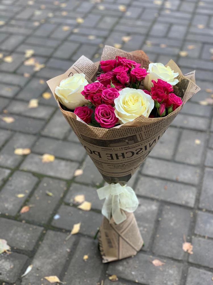 Букет цветов из: Розы в Липовцах