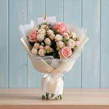 Букет цветов из:  Розы в Липовцах