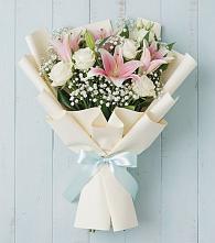 Букет цветов из:  Лилии в Липовцах