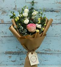 Букет цветов из:  Розы и Лизиантусы #REPLACE_PRED# Липовцах