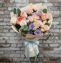 Букет цветов из:  Розы, Лизиантусы и Гвоздики #REPLACE_PRED# Липовцах