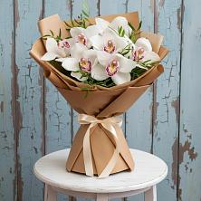 Букет цветов из:  Орхидеи и Розы в Липовцах